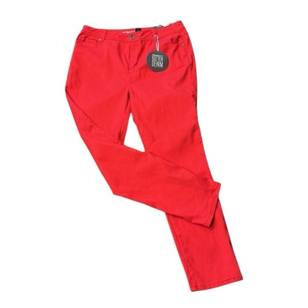 Avenue Butter Denim Red Skinny Jean’s NWT 16 Average